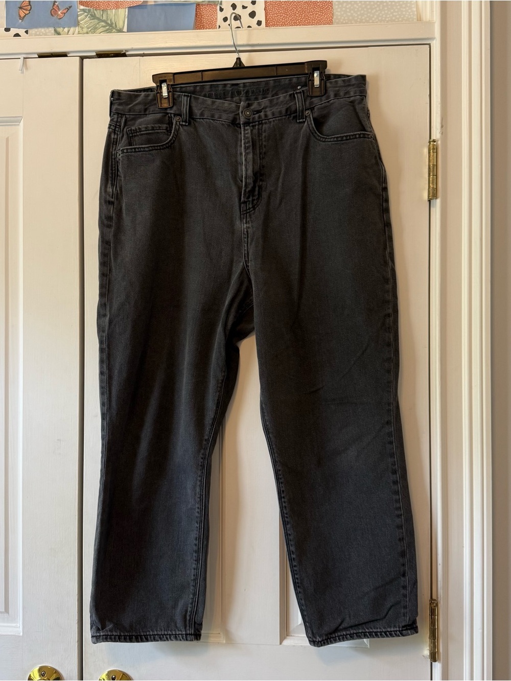 American Eagle Black Wash Curvy High Rise Mom Jeans Size 16 Short